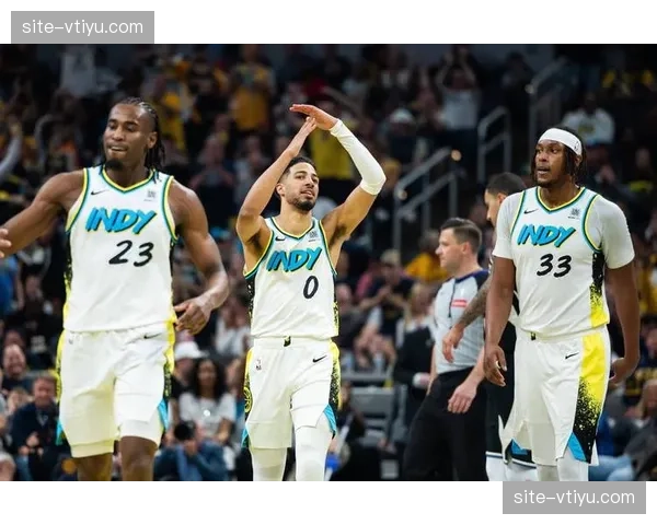 步行者因哈利伯顿受伤陷困境 季后赛前景不容乐观 步行者因哈利伯顿受伤陷困境 季后赛前景不容乐观