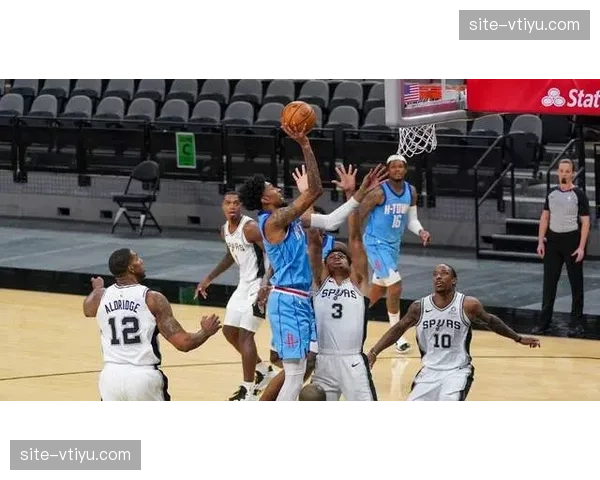 坎宁安单场42分13助攻创赛季新高 活塞核心展现全能身手