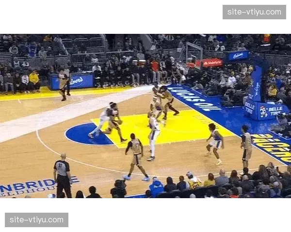 独行侠巴格利高效十七分七篮板 替补中锋发挥出色仍失利